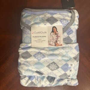 Cuddl Duds Blue and White Argyle Fleece Pajama Set